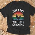 Just A Boy Who Loves Chickens シャツ キッズ 幼児 男の子 チキン Tシャツ 高齢者への贈り物