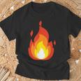 Lit Fire Flame ホットバーニングビーチパーティー Tシャツ 高齢者への贈り物