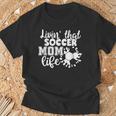 Livin' Thatoccer Mom Life ファニースポーツ 母の日 Tシャツ 高齢者への贈り物