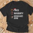 Nice Naughty Depends Who's Asking クリスマスリスト サンタ クリスマス Tシャツ 高齢者への贈り物