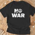 No War Peace No War No WarNo War Tシャツ 高齢者への贈り物