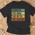 Sedrick The Man The Myth The Legend面白い パーソナライズ 引用 Tシャツ 高齢者への贈り物