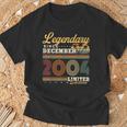 Vintage Cadeau Anniversaire 20 Ans Nés En Décembre 2004 T-Shirt Cadeaux pour les vieillards