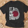 おかしな It's In My Dna 日本国旗 指紋 Tシャツ 高齢者への贈り物