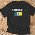 イエローナイフ 紋章 旗 国家への誇り ギフト お土産 Tシャツ 高齢者への贈り物