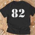 エイティツー 数字 82 ナンバー Tシャツ 高齢者への贈り物