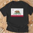 カリフォルニア州「ベアリパブリック」州旗 Tシャツ 高齢者への贈り物