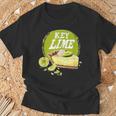 クラシックなデザート愛好家のための素晴らしいキーライムパイ。 Tシャツ 高齢者への贈り物