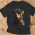 サングラスをかけたロットワイラー 愛犬自慢のロットワイラー Tシャツ 高齢者への贈り物