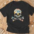 ジョリー・ロジャーのシルエット 花柄 スカル＆クロスボーン Tシャツ 高齢者への贈り物