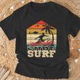 チャーリー・ドント・サーフィン・ミリタリー・ベトナム・サーフ Tシャツ 高齢者への贈り物