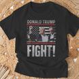 ドナルド・トランプ拳ポンプ We Fight American Flag Trump 2024 Tシャツ 高齢者への贈り物