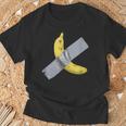 バナナダクトテープ Tシャツ 高齢者への贈り物
