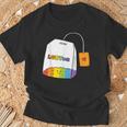 レインボーティーカップ Lgbtea Pride 愛らしいlgbtqプライド月間。 Tシャツ 高齢者への贈り物