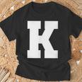 大文字 K アルファベットモノグラム イニシャル Tシャツ 高齢者への贈り物