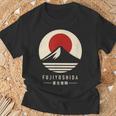 富士吉田 日本 Tシャツ 高齢者への贈り物