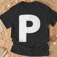 文字p 大文字 アルファベット モノグラム イニシャル Tシャツ 高齢者への贈り物