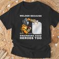 溶接工エンジニアにはヒーローが必要だから 面白すぎる溶接 Tシャツ 高齢者への贈り物