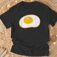 目玉焼き 漫画 カワイイ オタク ブランチ 料理 面白い Tシャツ 高齢者への贈り物