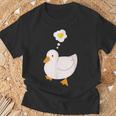 目玉焼きのハートがかわいいアヒル好きのデザイン。 Tシャツ 高齢者への贈り物