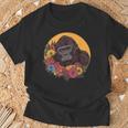 花のイラストとゴリラ Tシャツ 高齢者への贈り物