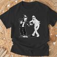 道化師のココと幽霊の踊り Tシャツ 高齢者への贈り物