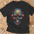頭蓋骨アート曼荼羅ファンタジーカラフルなヘッドフォンモチーフの頭蓋骨 Tシャツ 高齢者への贈り物