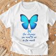 Be The Change 蝶 Tシャツ 高齢者への贈り物