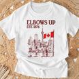 Elbows Up Canada Est 1867 カナダ国旗 カナダ地図 カナダ Tシャツ 高齢者への贈り物