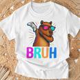 Capybara Gamer Meme Cool Gaming Humor Animal Lover 長袖tシャツ Tシャツ 高齢者への贈り物