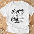 Let's Taco Bout It 面白い メキシコ料理 タコス シンコ・デ・マヨ Tシャツ 高齢者への贈り物