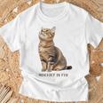 Mischief In Fur 猫写真 キジトラ 猫好き ネタ 猫しもべ 猫飼い 猫依存症 猫オーナー Tシャツ 高齢者への贈り物
