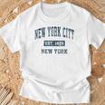 New York City New York Ny ビンテージスポーツデザイン ネイビープリント Tシャツ 高齢者への贈り物