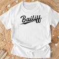 Retrowoosh Job Title Bailiff Tシャツ 高齢者への贈り物