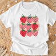 Strawberries Red Berriesummer Fruit Retrotrawberry T-Shirt Geschenke für alte Männer
