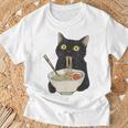 おもしろ猫 食べる 麺 ラーメン 日本猫 食べる 麺 Tシャツ 高齢者への贈り物