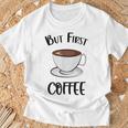 でもファーストコーヒーおもしろいコーヒー好きかわいい Tシャツ 高齢者への贈り物