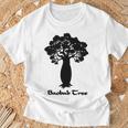 アフリカのバオバブの木 Tシャツ 高齢者への贈り物