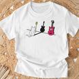ギターの影を作る猫デザイン Tシャツ 高齢者への贈り物