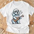 ギターを弾く犬 マルチーズプードル 面白い落書き Tシャツ 高齢者への贈り物