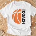 スーパー コーチ バスケットボール スポーツ バスケットボール コーチ Basketball Coach Tシャツ 高齢者への贈り物