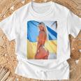 セクシーガールグラフィックtシャツ 「モダンピンナップガール&ウクライナ国旗2」 長袖tシャツ Tシャツ 高齢者への贈り物