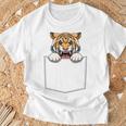 タイガー ポケットに入ったトラ 覗き見虎 長袖tシャツ Tシャツ 高齢者への贈り物