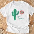テキサス キュート 気まぐれなサボテン 南西部の太陽 砂漠 バケーション Tシャツ 高齢者への贈り物