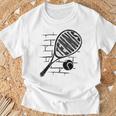 テニスラケット ボール シルエット 面白い スポーツ選手 コーチファン Tシャツ 高齢者への贈り物