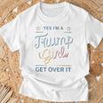 ドナルド・トランプ2024のかわいいトランプガール Tシャツ 高齢者への贈り物