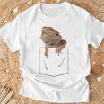 ヒゲのあるドラゴンリザード 爬虫類フェイクポケット Tシャツ 高齢者への贈り物