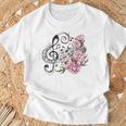 ピアノの鍵盤、音符、花 Tシャツ 高齢者への贈り物