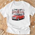 ブリティッシュクラシックカー レッドミニスポーツカー Tシャツ 高齢者への贈り物