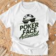 ポーカーフェイス活性化テキサスホールデムポーカーカード愛好家。 Tシャツ 高齢者への贈り物
